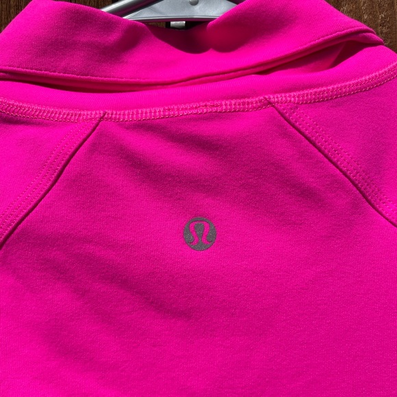 Lululemon size 8? Medium jacket - Picture 3 of 3